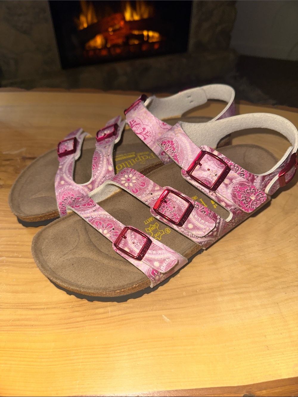 🩷🤍🩷🤍Birkenstocks Papillio Pink Paisley Triple-Buckle Sandals